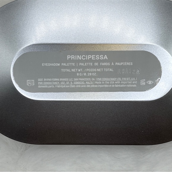 R.E.M. Beauty Midnight Shadows Principessa Eyeshadow Palette - Picture 7 of 9